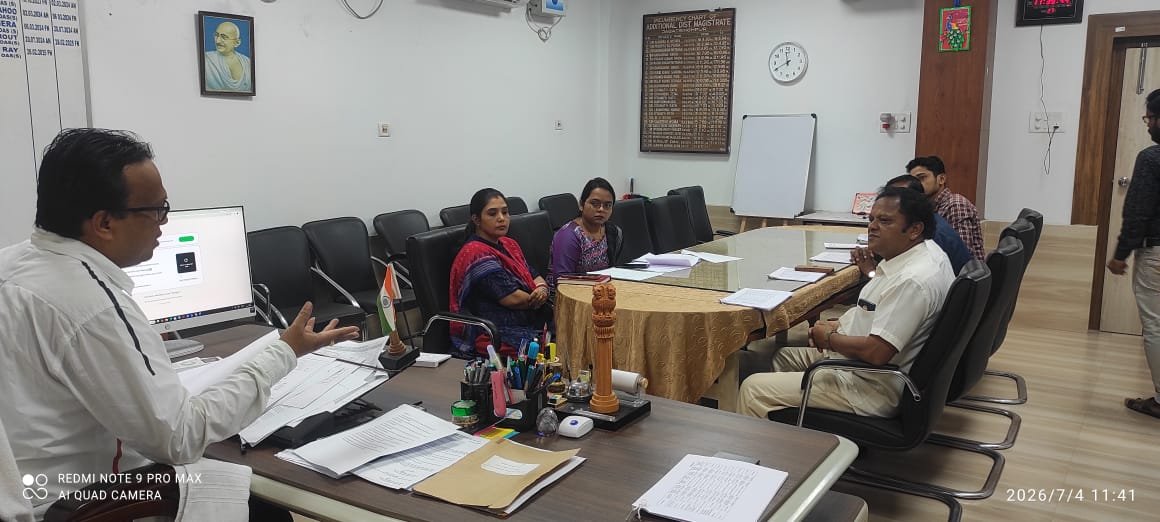 CollectorJspur's tweet photo. Preparatory meeting with the representatives of all political parties and officers in the office chamber of ERO cum ADM for smooth publication of the Electoral roll.. #SIR2026 @OdishaCeo @ECISVEEP https://t.co/6xBhmdAwCc