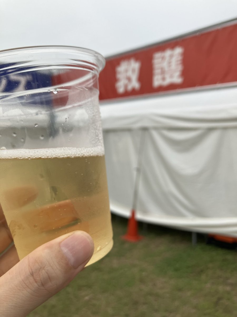 grandslam_ca's tweet photo. 結局幕張も騒がしめの飲み屋 https://t.co/8hDcyyun2f