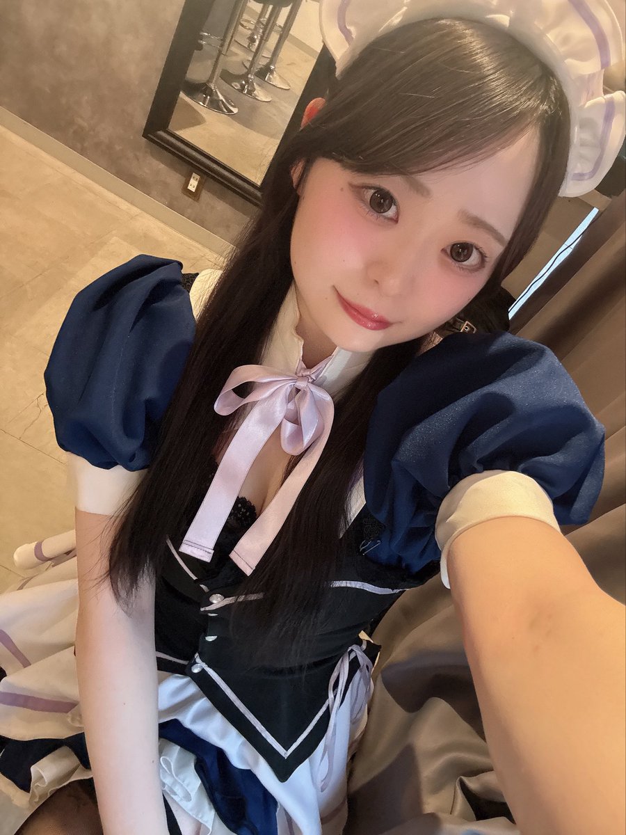 Lum_mnk's tweet photo. おきゅいん❕18-22時です！
⬇️これは黒髪清楚お姉さんでは！！
みーーーんな来て！！！まってます(>_<)

遠隔こちらから🎀 https://t.co/VDgNFqhMUA 🎀

Access🏠🌱魔法maidcafe Lumiele
大阪府大阪市浪速区日本橋4-17-17 3階

#メイドカフェ #大阪  #オタロード #日本橋 https://t.co/sY1GcYmmRA