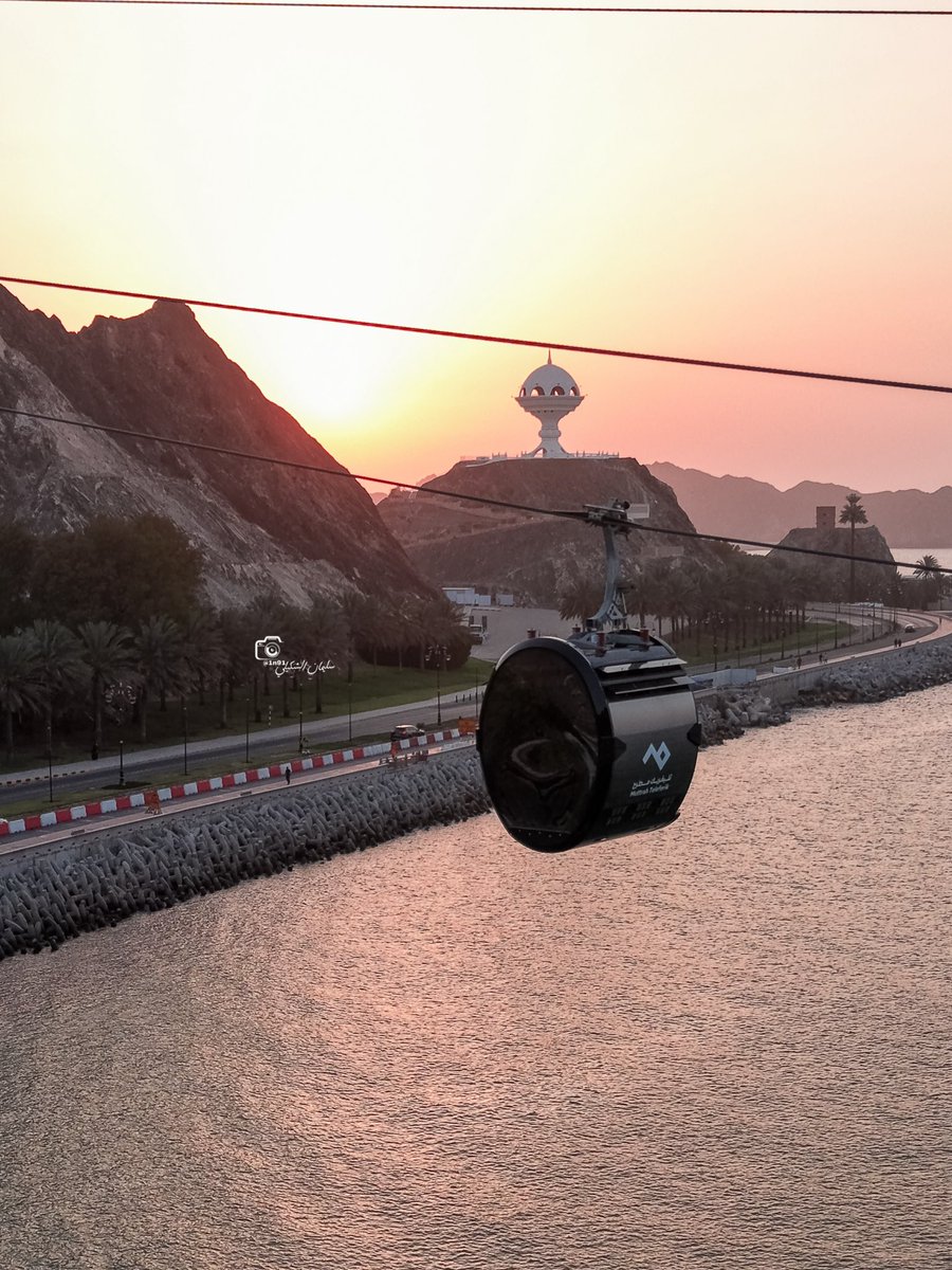 ExperienceOman's tweet photo. Get ready to soar above the beauty of #Muttrah! 🚠

This December, #MuttrahCableCar will open new horizons for discovering one of Oman’s most beautiful destinations, offering breathtaking panoramic views and an exceptional experience that blends adventure with stunning scenery ⛰️

Insta: 📸 1n91

#Oman
#OmanByYou
#ExperienceOman
#BeautyHasAnAddress