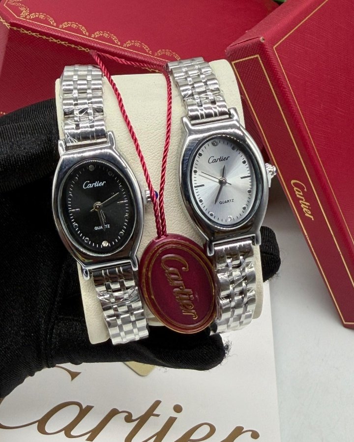 big_damola's tweet photo. Quality chain wristwatch for women 
🏷️25,000 naira each 
Comes in a well packaged box and bag 
Nationwide delivery 🚚 

Kindly send a dm to order https://t.co/Tx1FRA17i3