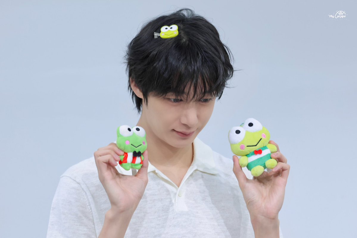 My_Corjqnr's tweet photo. 260704 위드뮤 형원

앙ෆ
부히힛 케로피

@OfficialMonstaX  #monstax #형원 #HYUNGWON #ヒョンウォン https://t.co/IhgjGWLVBd