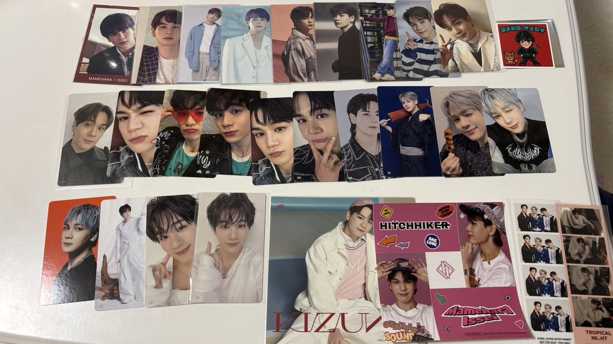 _toketai's tweet photo. JO1 トレカ 封入 交換

【譲】鶴房 / 豆原 
【求】白岩(グッズなんでも検討)

名古屋ドーム両日にて手渡し希望です！
グッズ整理のためなんでも検討いたしますお気軽にお声掛けください🎶

 #JO1交換 https://t.co/6zvuOCeWrN