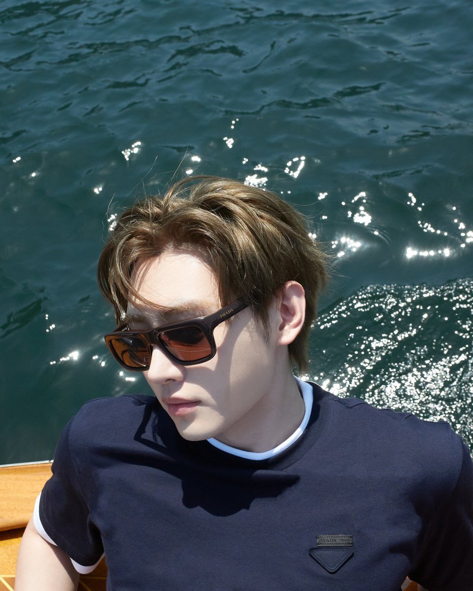 sunghnsm's tweet photo. sunghoon is very much aware of how attractive he is...damn https://t.co/cWgXMMFoLT