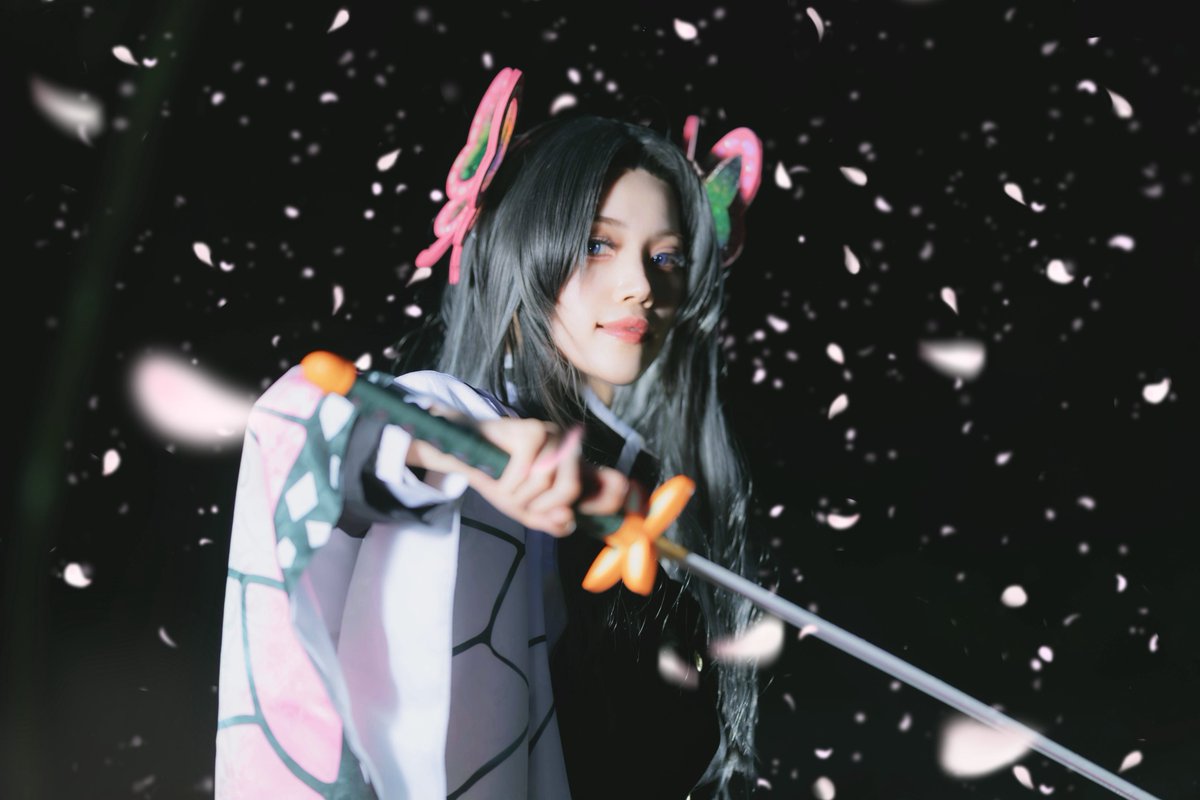 Sayak_Ariel's tweet photo. コスプレ:

鬼滅の刃  /  胡蝶カナエ🦋

     ​────  花の呼吸​  ────

 #cosplay https://t.co/bWsu6ZYbdG
