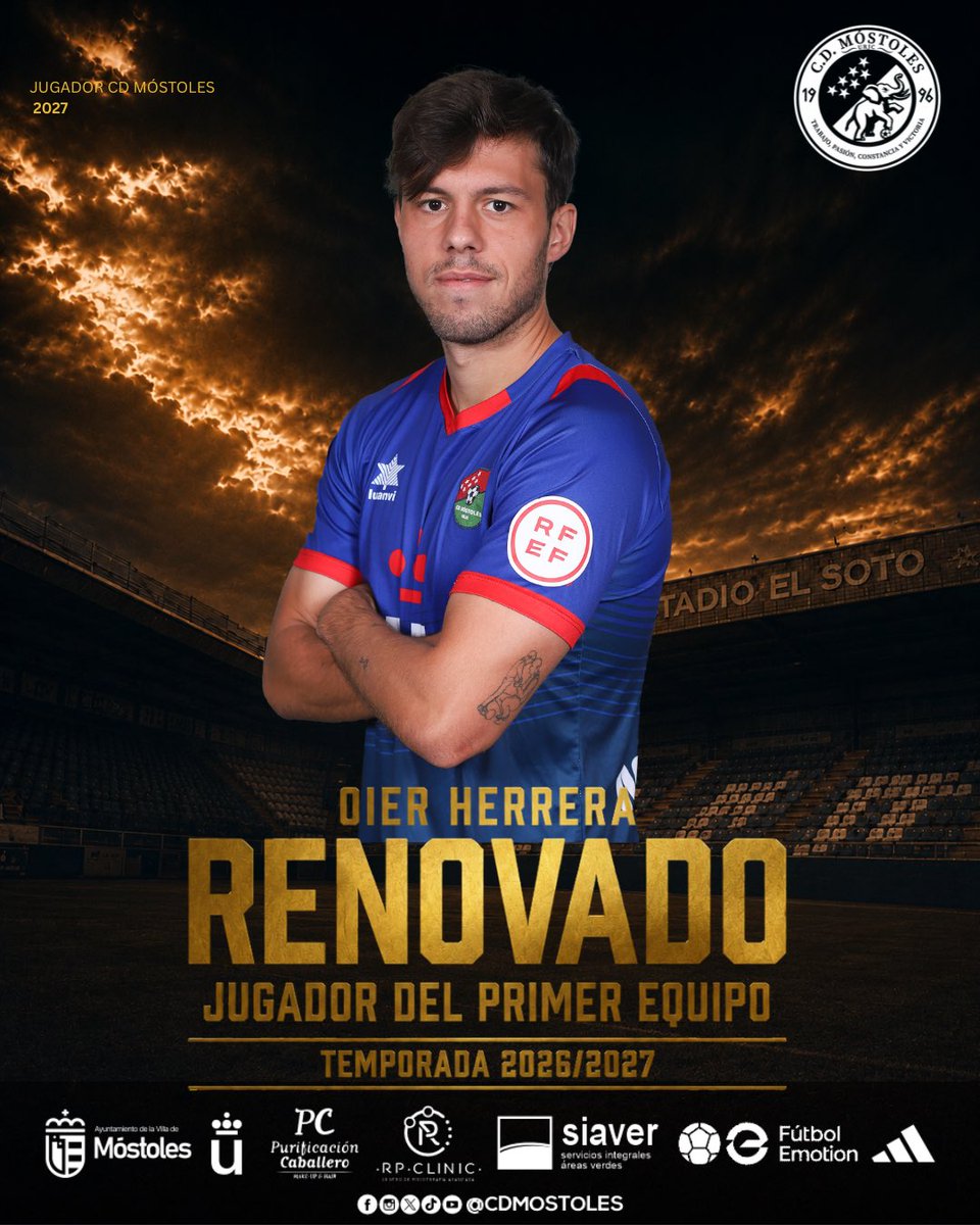 CDMostoles's tweet photo. 🔒 La sala de máquinas sigue teniendo dueño.

Oier Herrera renueva y continuará siendo una pieza fundamental de nuestro centro del campo. Trabajo, equilibrio y compromiso al servicio del equipo.

¡Llegaremos juntos, Oier! 💙

#VamosMiMóstoles #Imparables #LlegaremosJuntos #FeEnElDestino