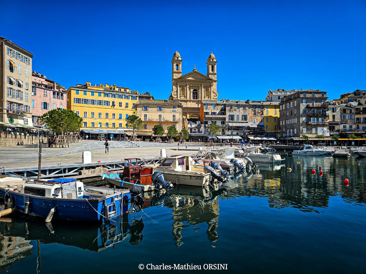 Charles_MCMXCV's tweet photo. ➡️ BASTIA - 24.05.2026

​Ⓒ Charles-Mathieu ORSINI 

​Bonghjornu. Ritratti di Bastia. 

​#corsica #bastia #visitcorsica #blue #sea 

1/2 https://t.co/W4dZXMIRy3