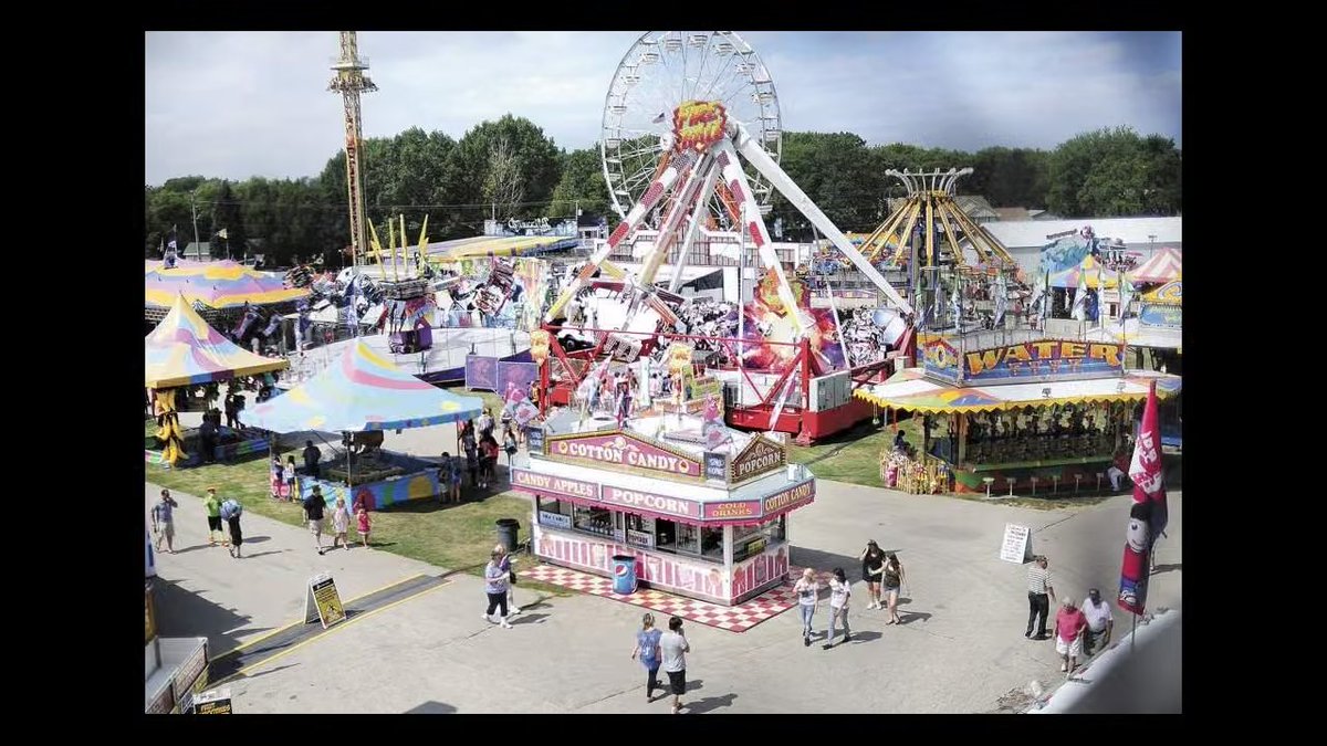 actingliketommy's tweet photo. There needs to be a FULL investigation of Freedom 250 because places like the Walworth County Fair do a week-long fair with tents, attractions, music, motorsports, circuses, animals and more... and on a $2.5m budget.

Trump's fair spent like 40x more for nothing. There was literally nothing there but a ferris wheel and some really shittily-made buildings. Not a single tent. No attractions. Absolutely nothing. 

They looted the shit out of that money and delivered the worst experience possible.