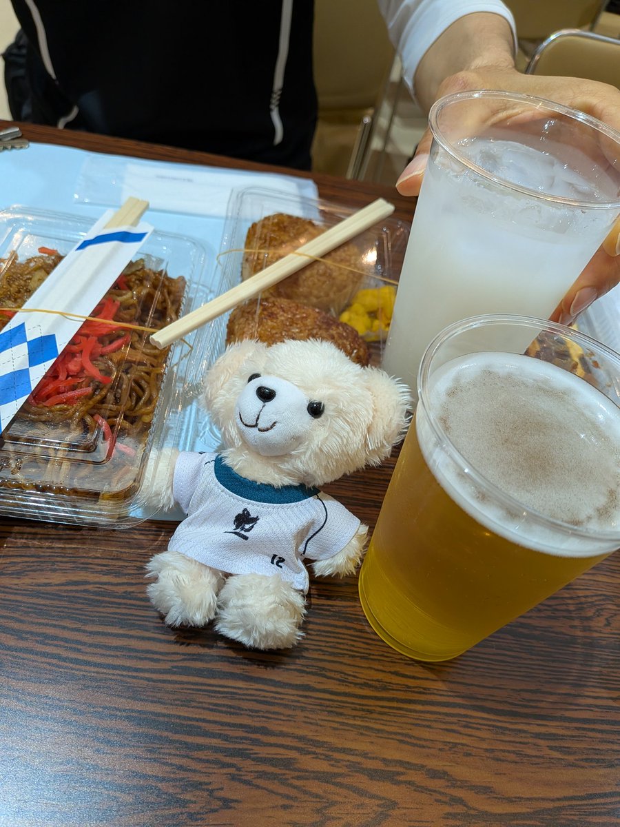 mSA417Xq84P6B0F's tweet photo. 比布のビールパーティーに参加🍻
完全アウェイで超きんちょーっ😂
#比布町
#ビールパーティー https://t.co/hZj7hYEgGj