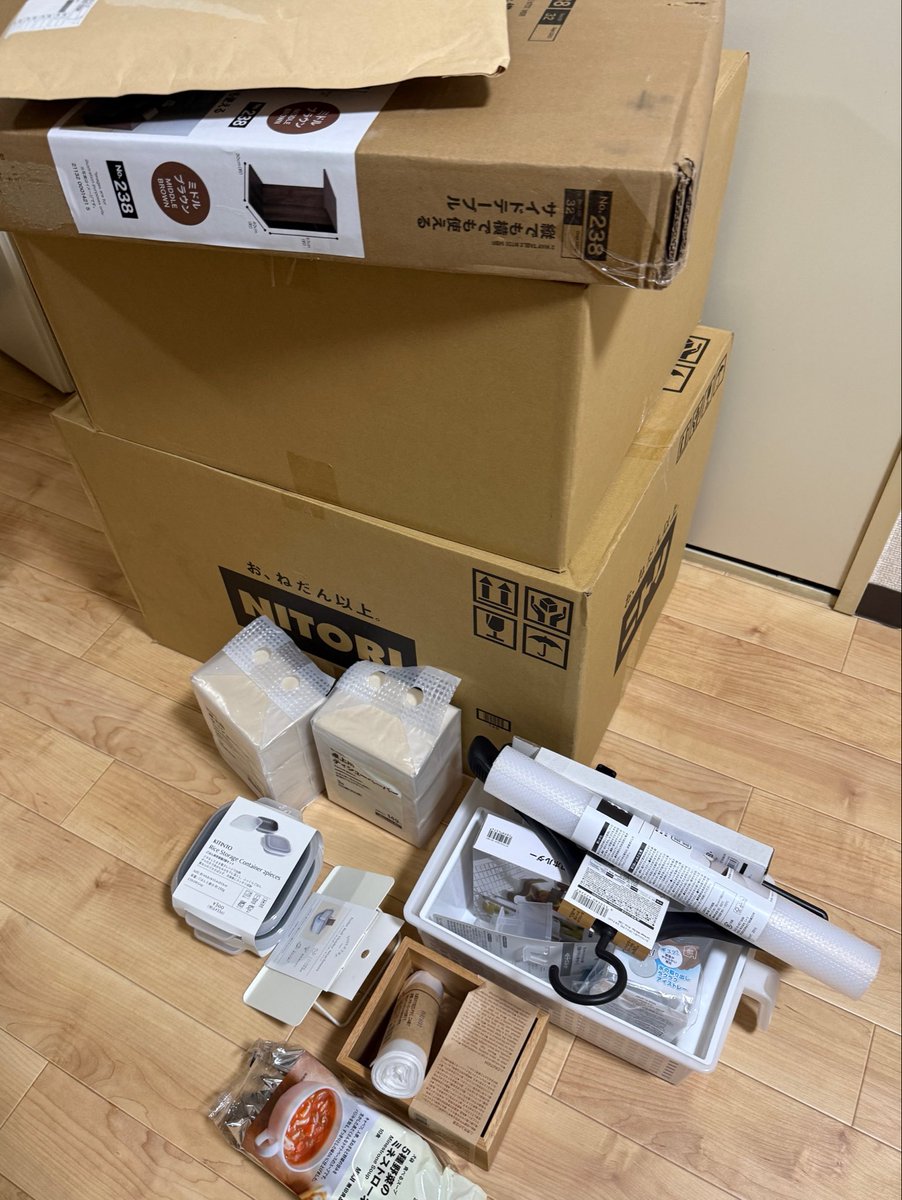 mukuron_ron's tweet photo. いろいろ買った！
開封するぞ〜 https://t.co/CdFIxYmfHE