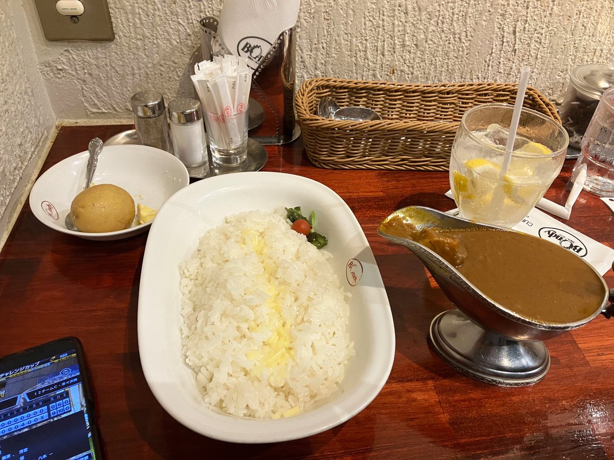 tsurutan_two's tweet photo. #神保町　#カレー
あ、チェキ飯撮るの忘れた😇 https://t.co/vtsrY3Un4I
