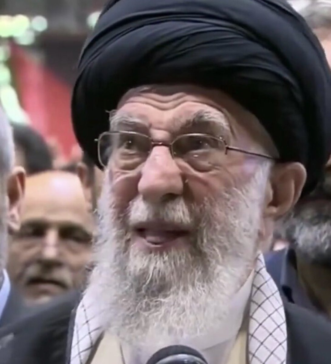 Mkamyars7's tweet photo. داستان از اینجا آغاز شد...! https://t.co/idQFkEN2ZY