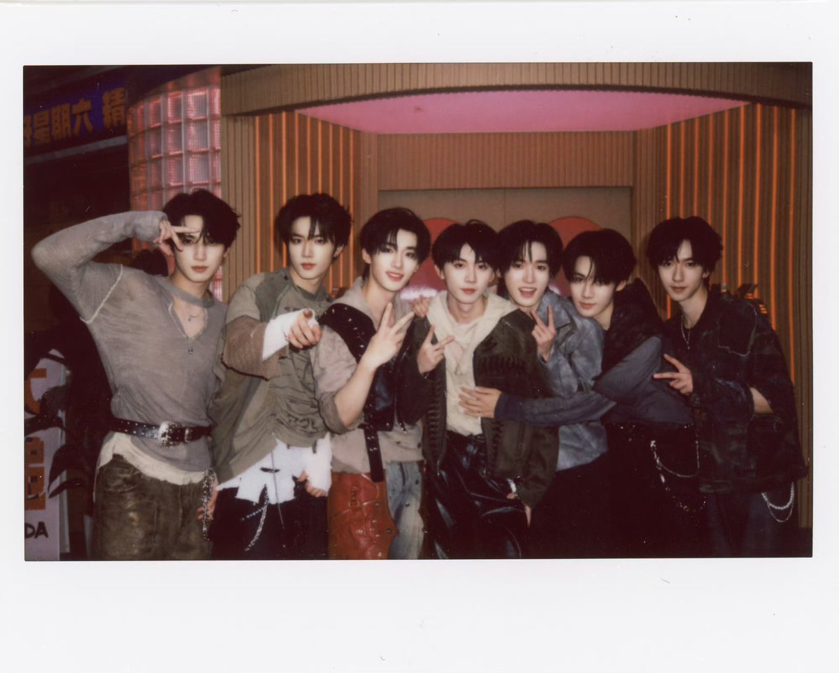 saymorjorr's tweet photo. Hi6 x TNT时代少年团 ♡‌⁺₊˚ https://t.co/G6yqtbCEw0