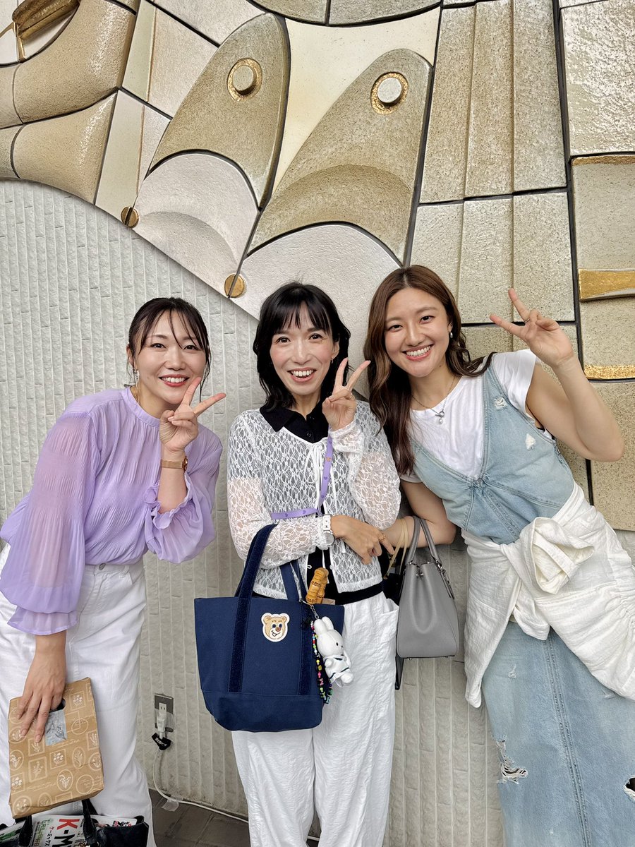 marik00409's tweet photo. 今日は「焼津でわくわくコンサート2026」へ🎼3人の奏でるハーモニーとエネルギッシュなステージに終始感激でした☺️✨会場でもえちゃん＆あやさんとお話出来て、とても嬉しかったな♡音楽で繋がるステキな１日をありがとうございました🎹🎸 https://t.co/mfEysB8s26