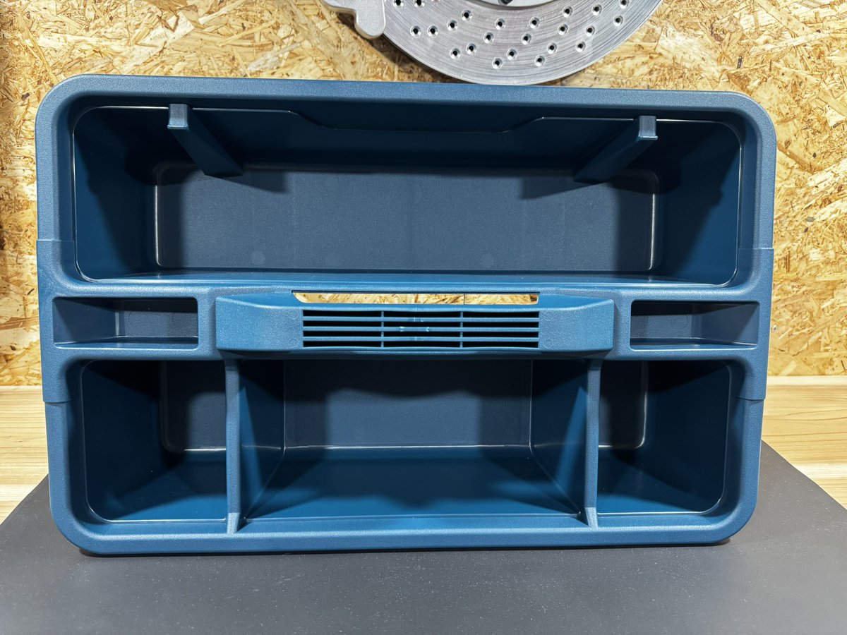 Mechanic36r's tweet photo. ホームセンターをハシゴしてお買い物

リングスターのオカモチをチョイス

自分の工具を少し持ち出して作業するのに活躍してくれそうです

グリーンとブラウンの2色展開 https://t.co/a0RctOTFnj