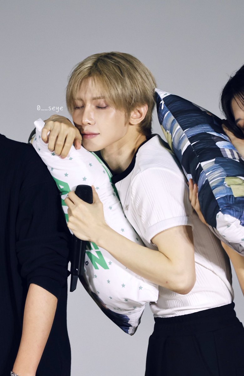 0__seye's tweet photo. 260704 음중 미팬 #여상 #YEOSANG 👼🏻🪽 https://t.co/YcUcpaC7n0