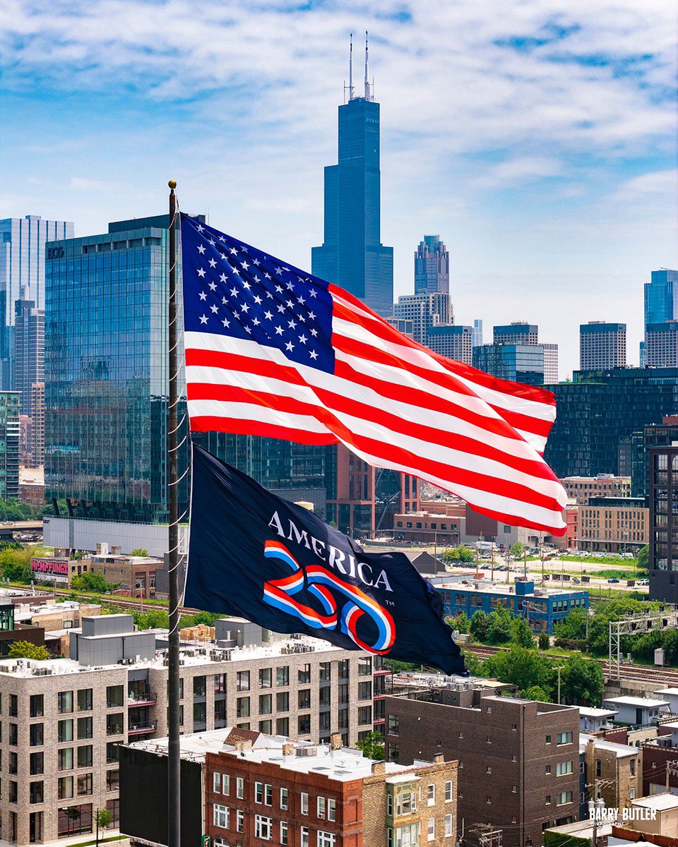 barrybutler9's tweet photo. America is now 250!  Each hour throughout July 4th, I will share images of the USA.  Happy Independence Day! https://t.co/lszB5HDVBF