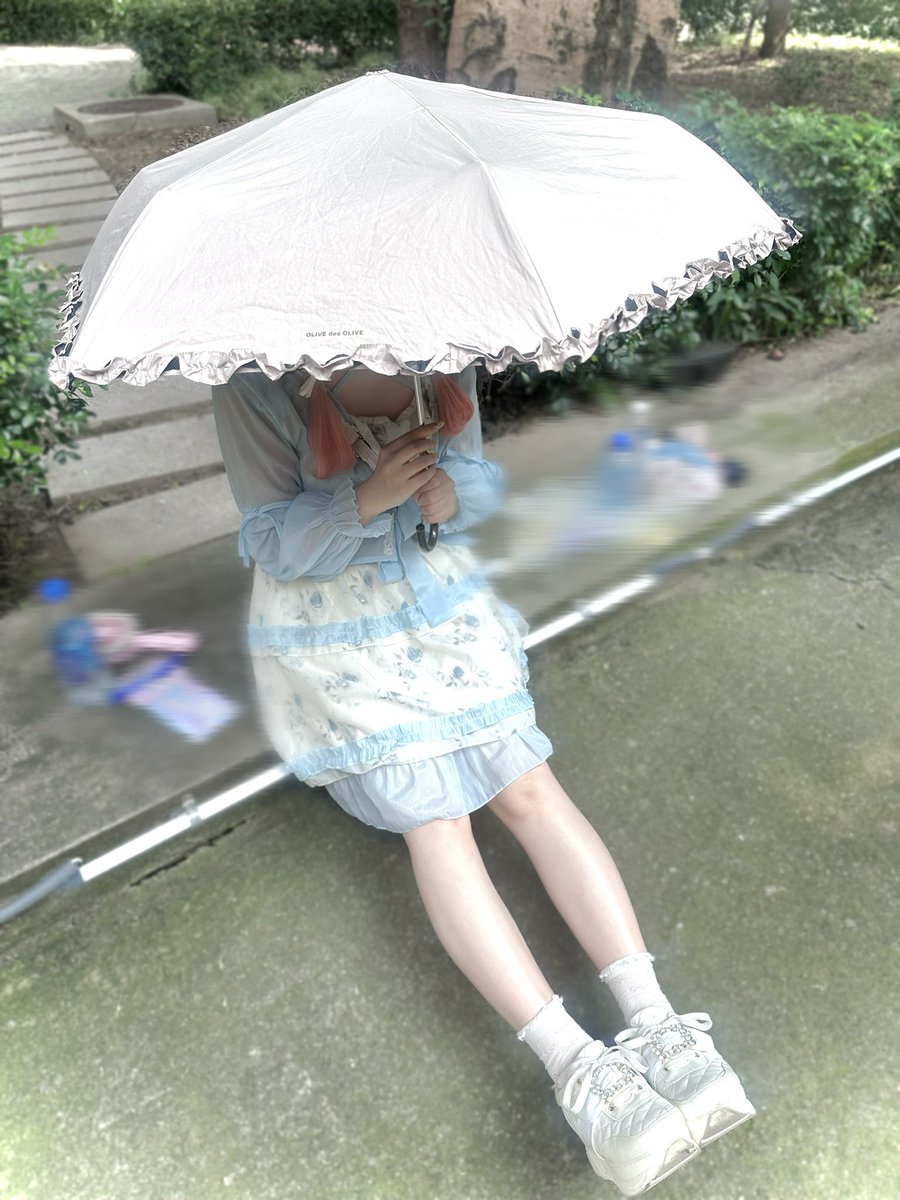maikachandayou_'s tweet photo. 屋外での特典会暑すぎて溶けかけた…

夏生まれなのに日光に当たると
体力全部持っていかれる激弱ケーキさんなので、
特典会あんまりお話できなくてごめんね🥲
頭が全然回らなかった😵‍💫

暑い中、今日も会いに来てくれてありがとう!!
明日に備えて休みます꜀^ᴗ ̫ ᴗ^꜆💤

久しぶりの台中遠征楽しみ✨ https://t.co/v030ig44iN