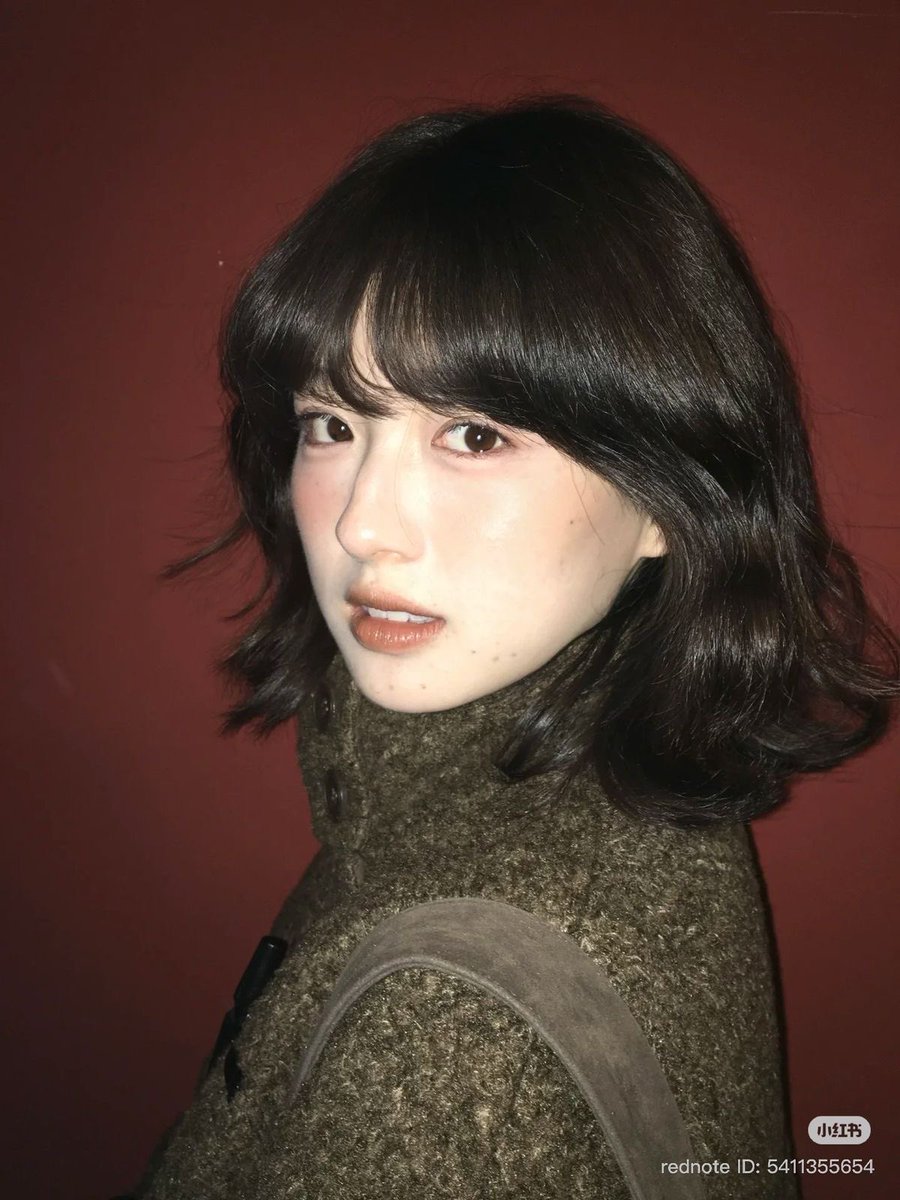 kimokimokimo00's tweet photo. はぁ…めちゃくちゃ綺麗…こういう「大人っぽさ」と「少女のような可憐さ」が共存してる昭和の古き良き女性になりたい人生だった… https://t.co/OHoKRPwFK8
