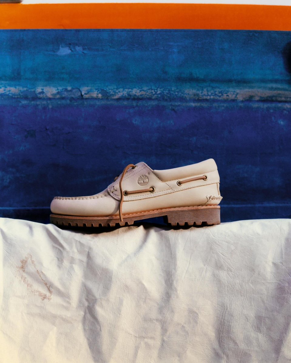 sportsceneSA's tweet photo. Shore to floor.
The Authentic Boat Shoe since 1978.

Timberland Boat Beige Loafer in UK6-11, R4849.95 in selected stores, Bash mobi app &amp; online: https://t.co/Vem1QZlET9

#TimberlandSA #Timbs https://t.co/qcQT0K6iGO