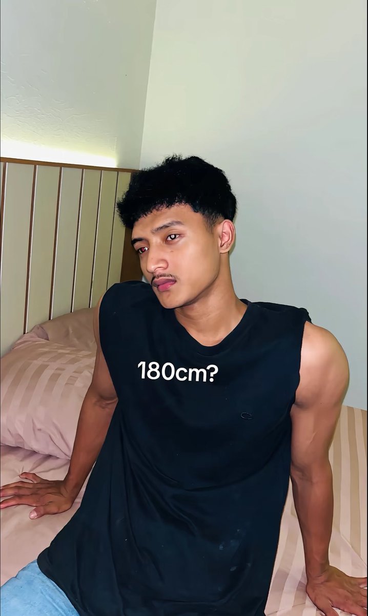 hwxnomus's tweet photo. Bikin snge ni brondong #gaybrondong #brondongjawa https://t.co/29HNkunWOW