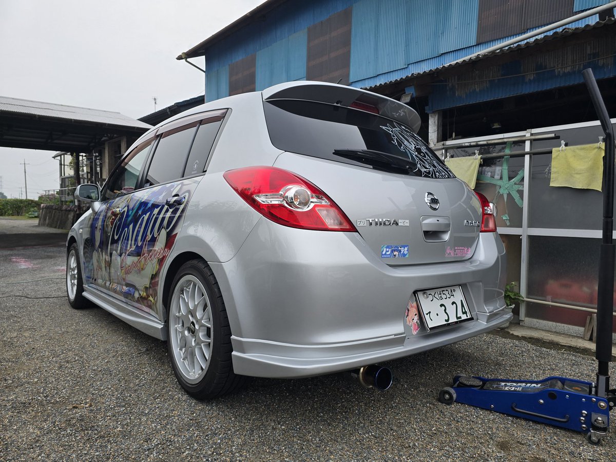Nissan156's tweet photo. もっきーさんから譲っていただいた柿本マフラーを付けました！！
見た目が良すぎる………音もNISMOより出ていい感じです👍

もっきーさん本当にありがとうございます😭🙏 https://t.co/uazNLjduDK