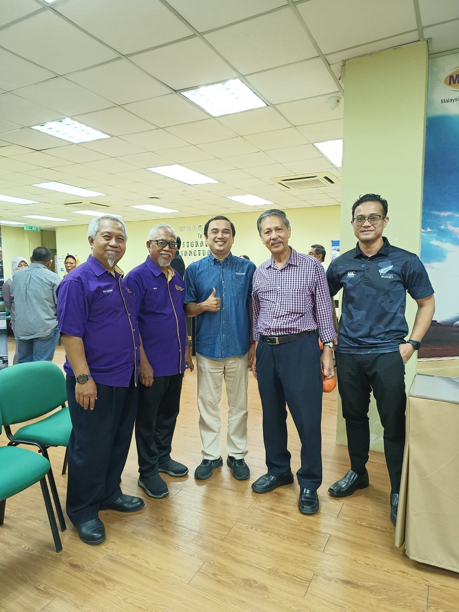 CILTSelangor's tweet photo. CILTM Selangor Section successfully held its Extraordinary General Meeting (EGM) today at MITRANS, UiTM Shah Alam. The meeting addressed key governance and compliance matters, reaffirming our commitment to transparency and institutional excellence. #CILTM #Logistics #Governance https://t.co/ucj0YLsrvS