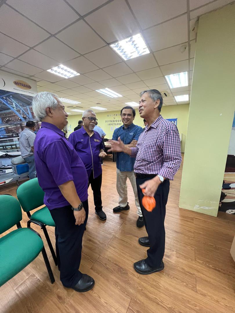 CILTSelangor's tweet photo. CILTM Selangor Section successfully held its Extraordinary General Meeting (EGM) today at MITRANS, UiTM Shah Alam. The meeting addressed key governance and compliance matters, reaffirming our commitment to transparency and institutional excellence. #CILTM #Logistics #Governance https://t.co/ucj0YLsrvS