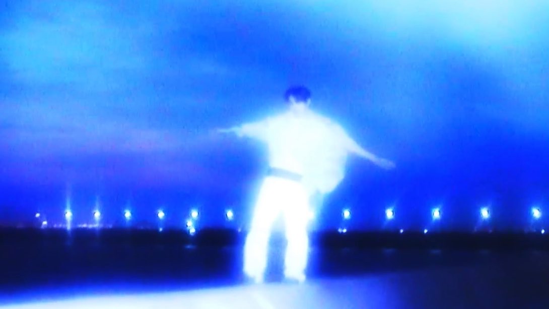 twelve05cm's tweet photo. "wherever you are in the world,
i swear i'll find you again." https://t.co/PAA4NFAWJZ