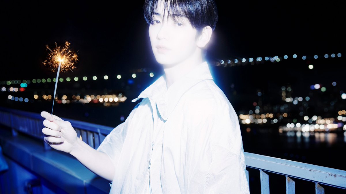 twelve05cm's tweet photo. "wherever you are in the world,
i swear i'll find you again." https://t.co/PAA4NFAWJZ