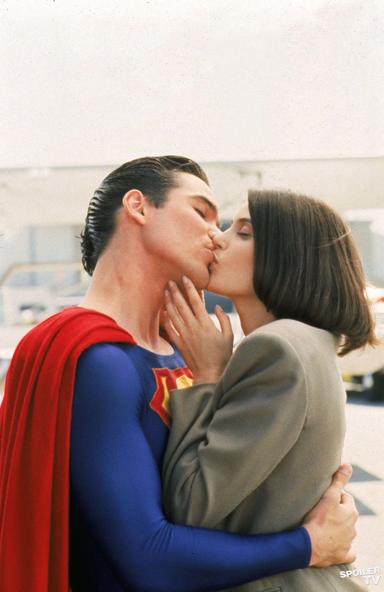 Fiftybabanla's tweet photo. Spiderman                        Superman https://t.co/oL0CpPFtKb
