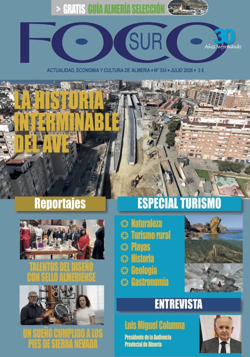AlmeriaInfo37's tweet photo. Ya está en todos los quioscos y en edición digital el número de julio de #FocoSur, la revista de #Almería, con:
👉Guía Almería Selección, con las mejores propuestas de alojamientos, restaurantes, lugares para visitar, actividades y productos de la provincia, de regalo. (1) https://t.co/5s5PF8ql7r