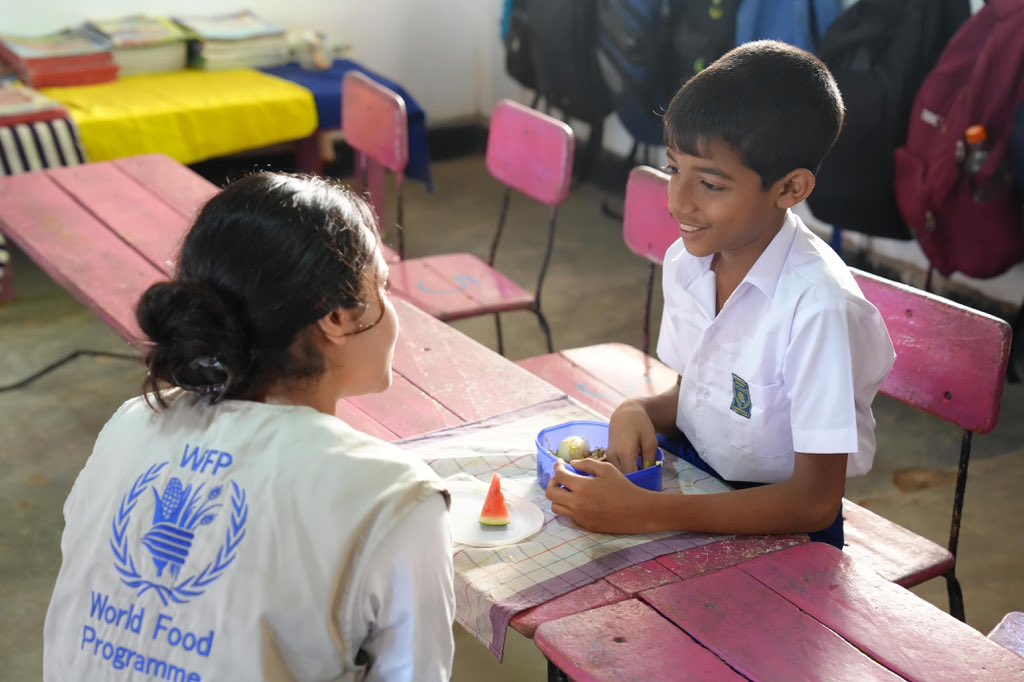 MAFrancheUN's tweet photo. Great to meet Rasika &amp; Renuka who, through @WFPSriLanka, have a guaranteed market for their produce &amp; a stable income – while children get fresh, nutritious meals every day. Island-wide, more than 260,000 school children benefit from the programme. https://t.co/n6vobJmqw4