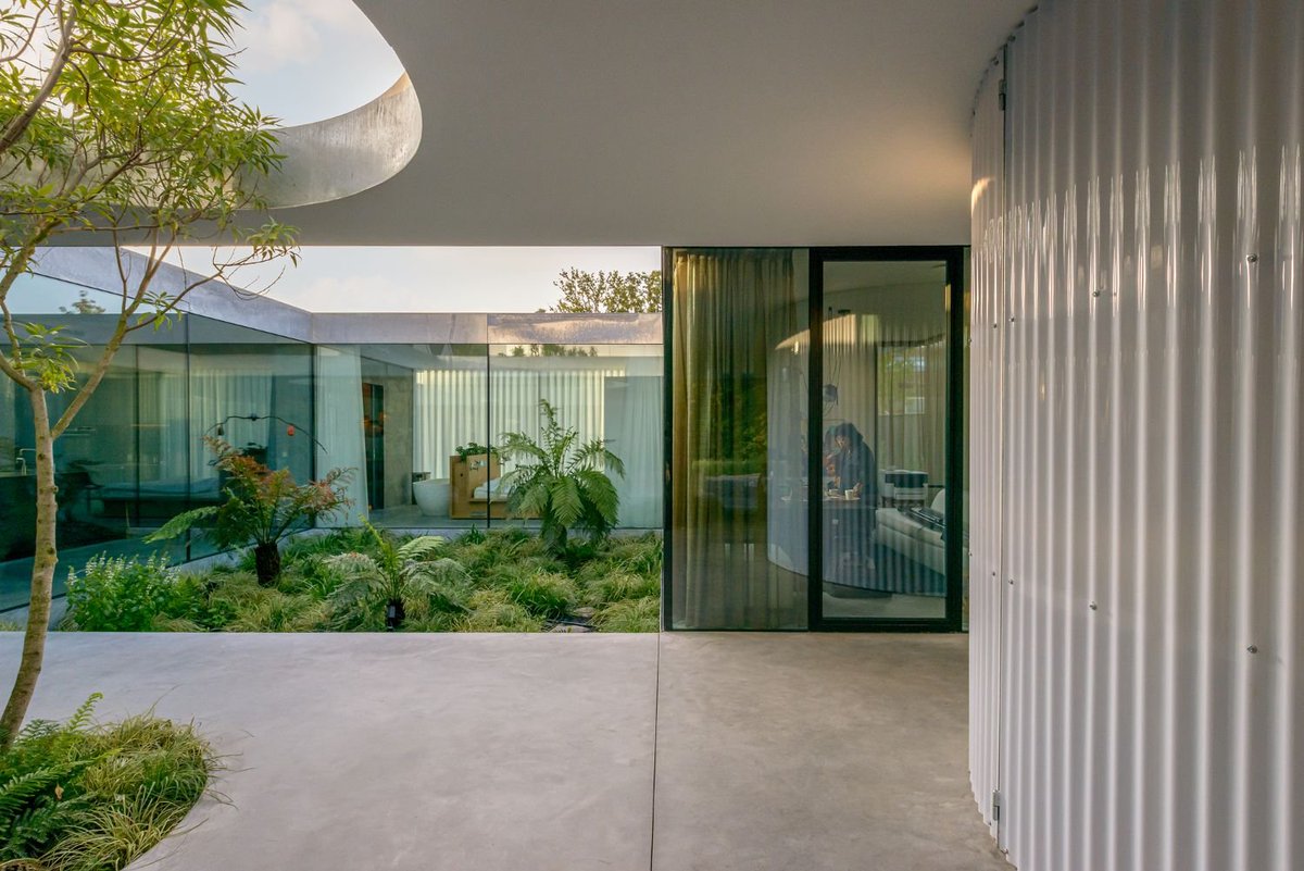 4AAAAart's tweet photo. Villa Fifty-Fifty by Studioninedots

Eindhoven, Netherlands 🇳🇱 https://t.co/K6Hs68cpx8