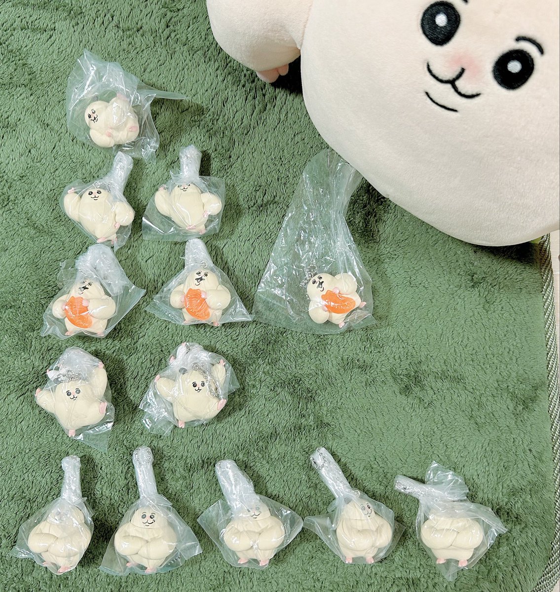 etotopi's tweet photo. ムキムキのハムちゃんガチャ見つけれた🐹💪なんかめっちゃドヤハム祭りだった😎✌️でもコンプできて嬉しい（^_-）-☆ https://t.co/oWTd6Y3FPQ