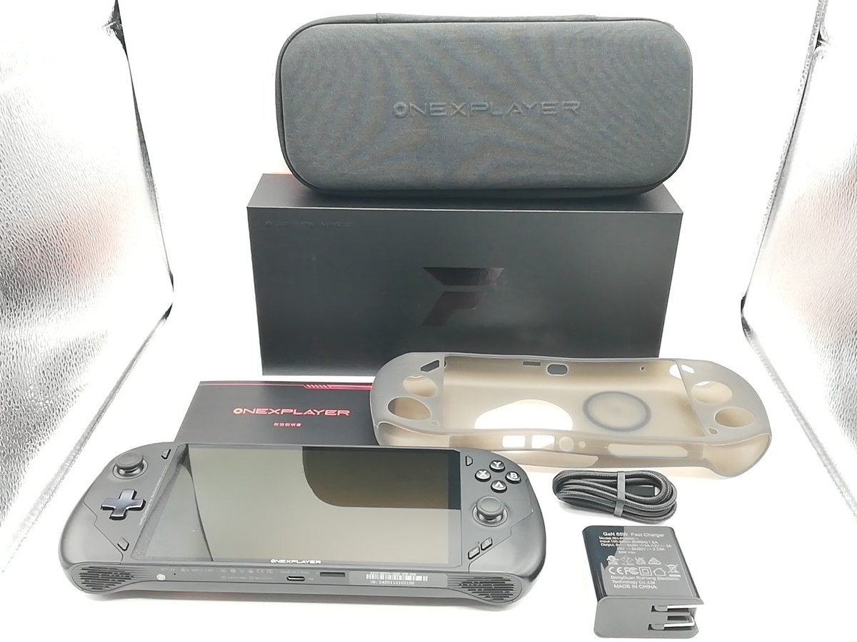 janpara_jke's tweet photo. 🎮大型ゲーミングノートを持ち歩かなくても、
好きな場所でゲームをして、
好きな場所で作業できる時代。
OneXFly F1 Proが入荷しました✨
Ryzen AI 9 HX 370
メモリ32GB
SSD 2TB
別売りケース・カバー付きの状態良好品です😊
#UMPC #OneXFly #ゲーミングPC https://t.co/eF23UnXBuk