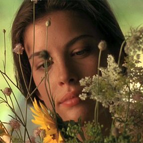 TheCinesthetic's tweet photo. Liv Tyler in Stealing Beauty (1996) https://t.co/wxiZxFTbMW