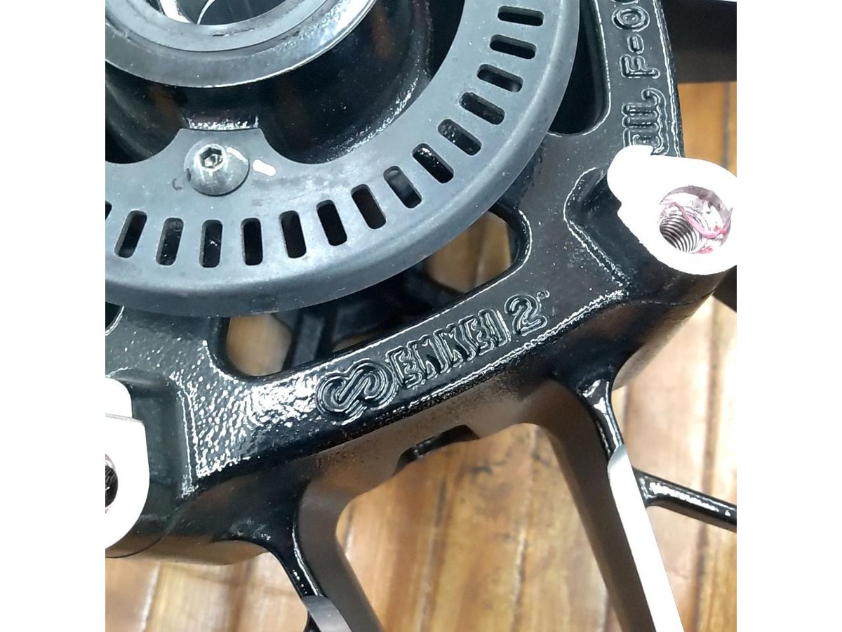 【純正】 S1000XR 純正リヤホイール 取外し品 キズ・歪み無 KAWASAKI Z900RS純正ホイール入荷いたしました👍 フロントリムに1cm程