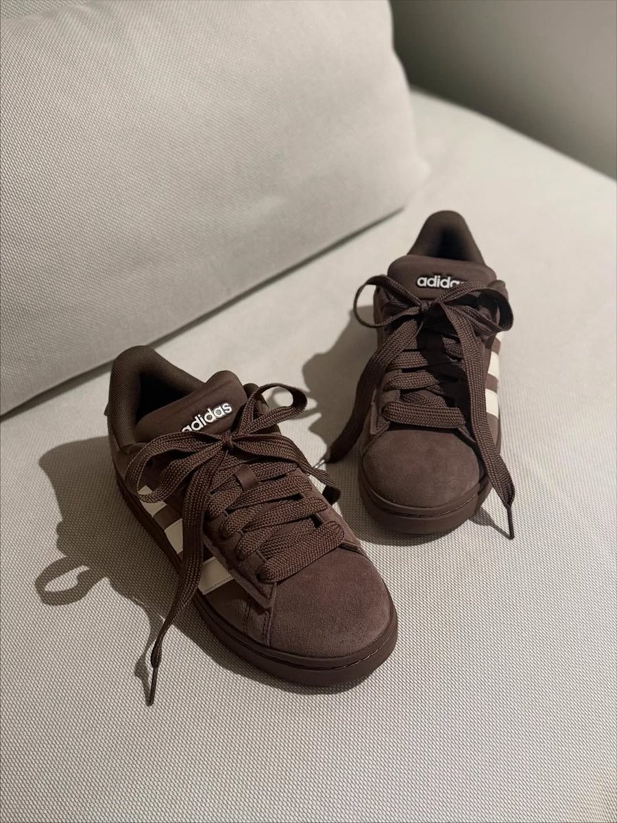 sneakersfandom's tweet photo. https://t.co/45Y4G2UQ7B