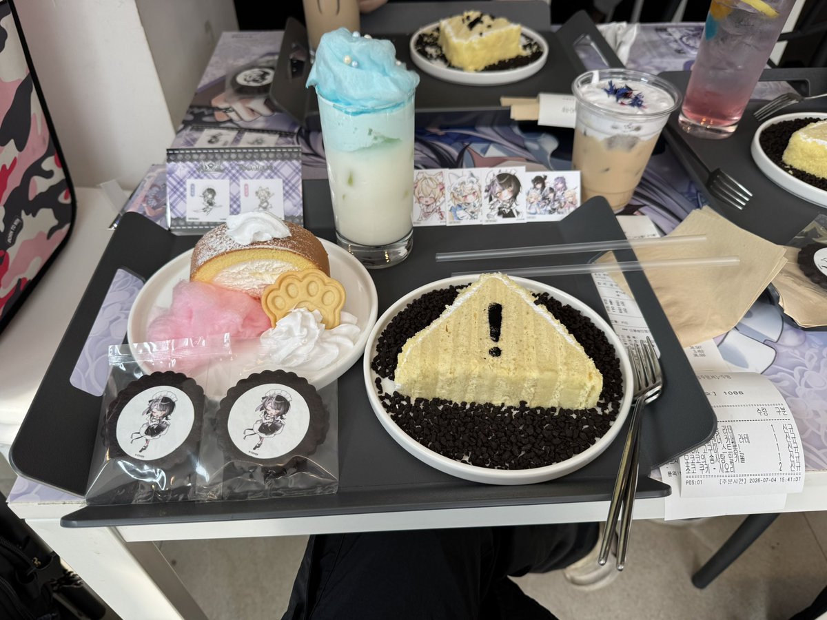 KA_Zi_t's tweet photo. ライブビューイングが終わった後、コラボカフェに行きました。 ホロライブとは初めてコールアボを進めるお店なので少し心配でしたが、全体的にかなり良い印象でした。 おそらく明日もライブビューイングが終わった後に立ち寄ると思います🤣
#holoAdvent https://t.co/4XJpuSS39E