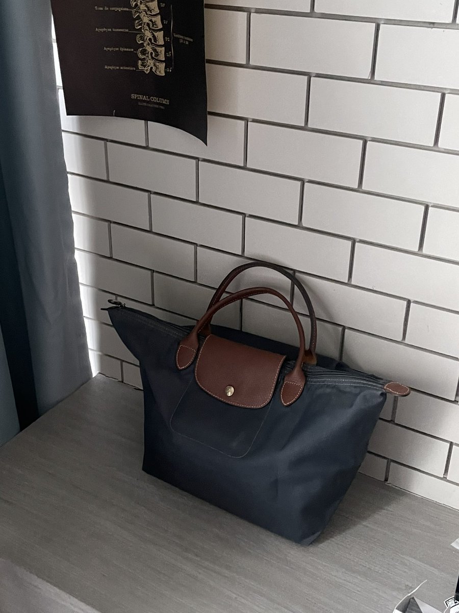 phalo63279's tweet photo. longchamp s(m)short 
ใบนี้ราคาตีลุ้นนะคับ

defect: 7/10
detail: navy
price: 590รวมส่ง

พตเดมคับ

#ส่งต่อlongchamp #ส่งต่อเสื้อผ้า https://t.co/cMVNLl8HRo