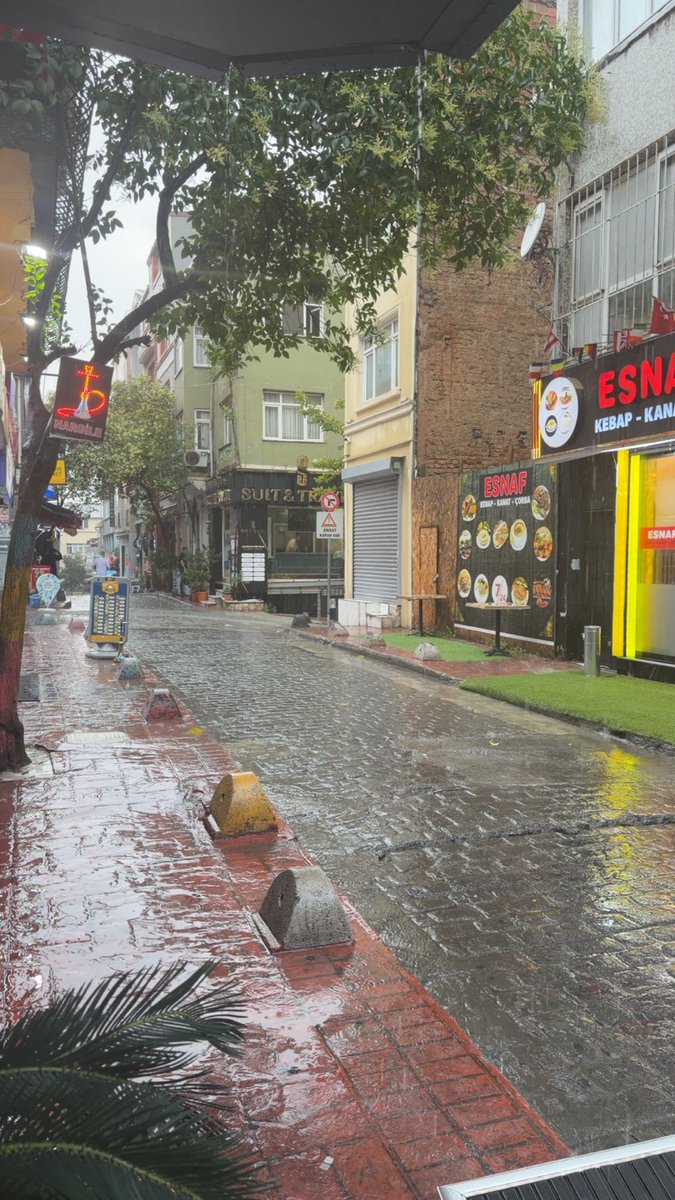 SeeNaser's tweet photo. 🇹🇷 https://t.co/ZrbfI0kjeB
