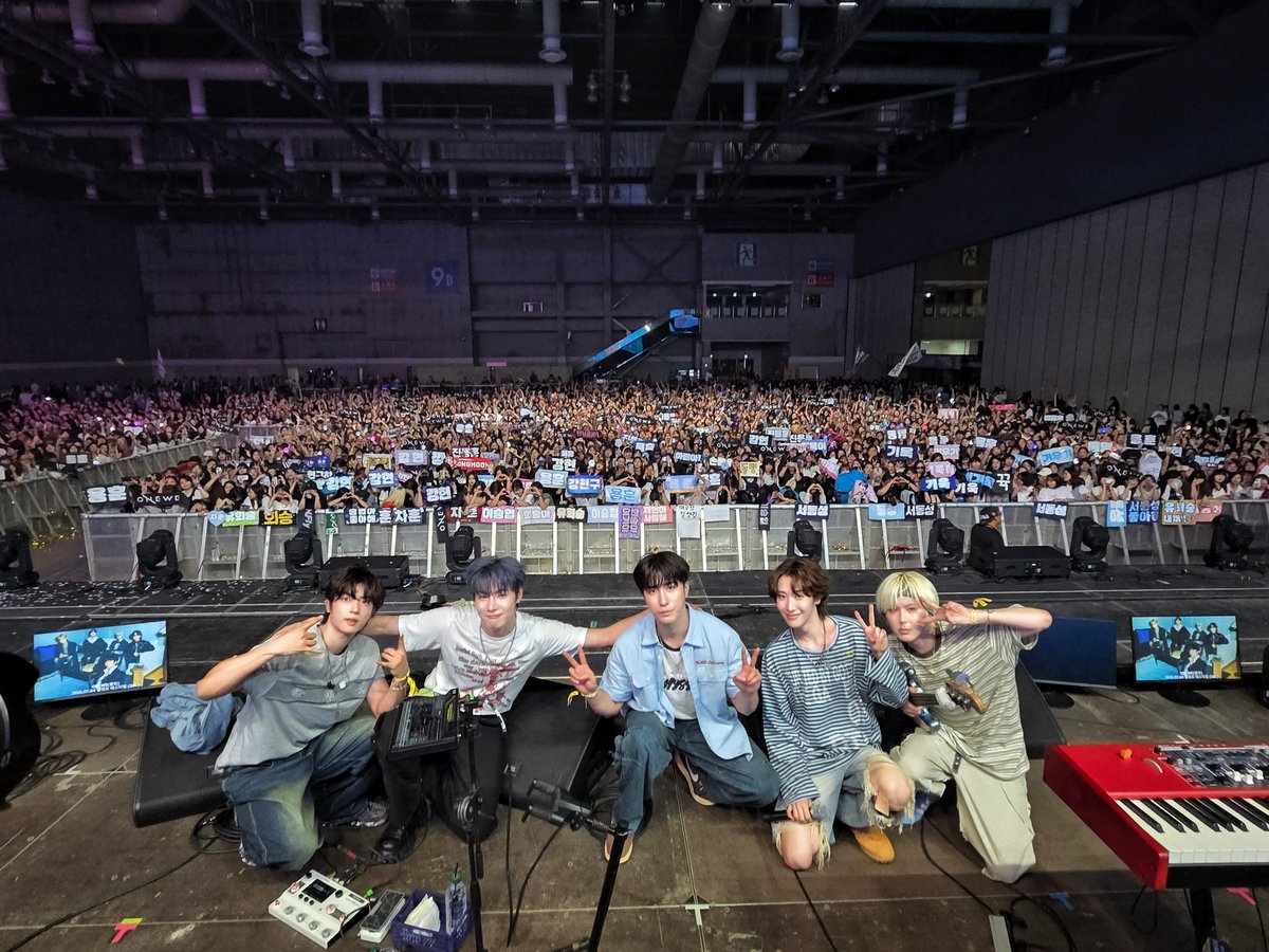 official_ONEWE's tweet photo. [#ONEWE]

🎨 2026 Palette Festival 🎨

위브와 함께해서 🫂💞
더 특별했던 순간 ⸝⸝⸝♡ ˎˊ˗
오늘도 행복 구슬 적립 완료 🔮

#원위 #WEVE #위브
#2026Palette #팔레트페스티벌 https://t.co/52XzG7gvK4