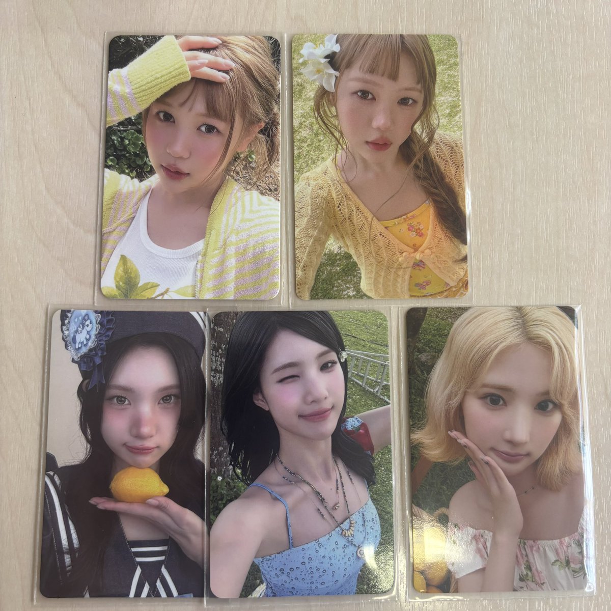 mint0_jn's tweet photo. hearts2hearts lemon tang ハトゥハ　トレカ　 Japan ver. 交換　シリアルコード　シリアル

譲)   未使用シリアル1枚
        ジウ　ジュウン　イェオン　トレカ

求)   画像3枚目　ジウ

トレカは郵送希望です。
お気軽にお声掛けください！ https://t.co/Peggm4Vptj