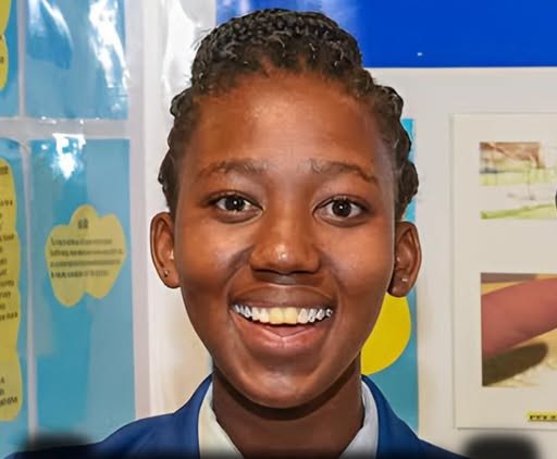 ImtiazMadmood's tweet photo. A brilliant 16-year-old South African girl named Bohlale Mphahlele has invented a groundbreaking safety device disguised as an earring.

The “Alerting Earpiece” looks like normal jewelry but hides a tiny camera, GPS tracker, and emergency alert system. With one discreet press, it can secretly photograph an attacker, send distress alerts with the wearer’s live location to trusted contacts and police — all without needing a phone or obvious movement.

She created it to help protect women and girls in dangerous situations, especially in response to high rates of gender-based violence in South Africa.

An inspiring story of innovation and courage from a young inventor.