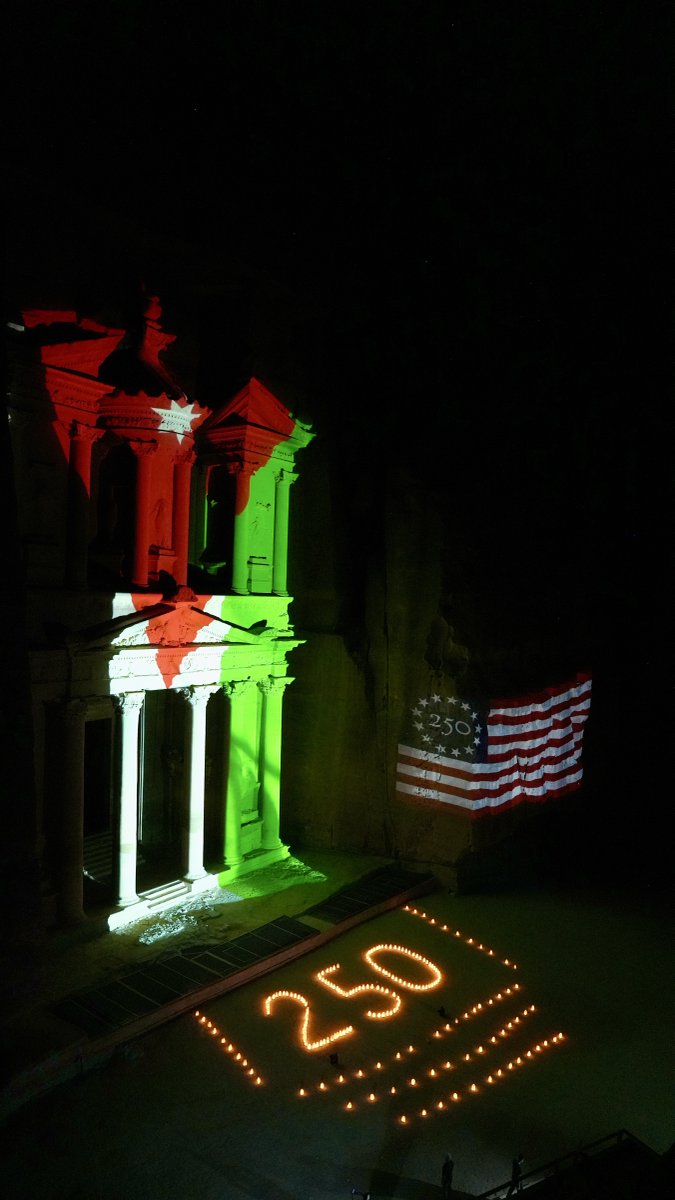 USEmbassyJordan's tweet photo. معلمٌ بارز يحتفل بمحطة تاريخية. شكرًا للأردن على مشاركتنا الاحتفال بمرور 250 عامًا على تأسيس الولايات المتحدة الأمريكية. عيد ميلاد سعيد يا أمريكا، وما زالت الرحلة في بدايتها. 🇺🇸🇯🇴

An iconic landmark celebrating an iconic milestone. Thank you, Jordan, for celebrating our quarter millennium with us. Happy 250th birthday America, the journey is just beginning! 🇺🇸 🇯🇴