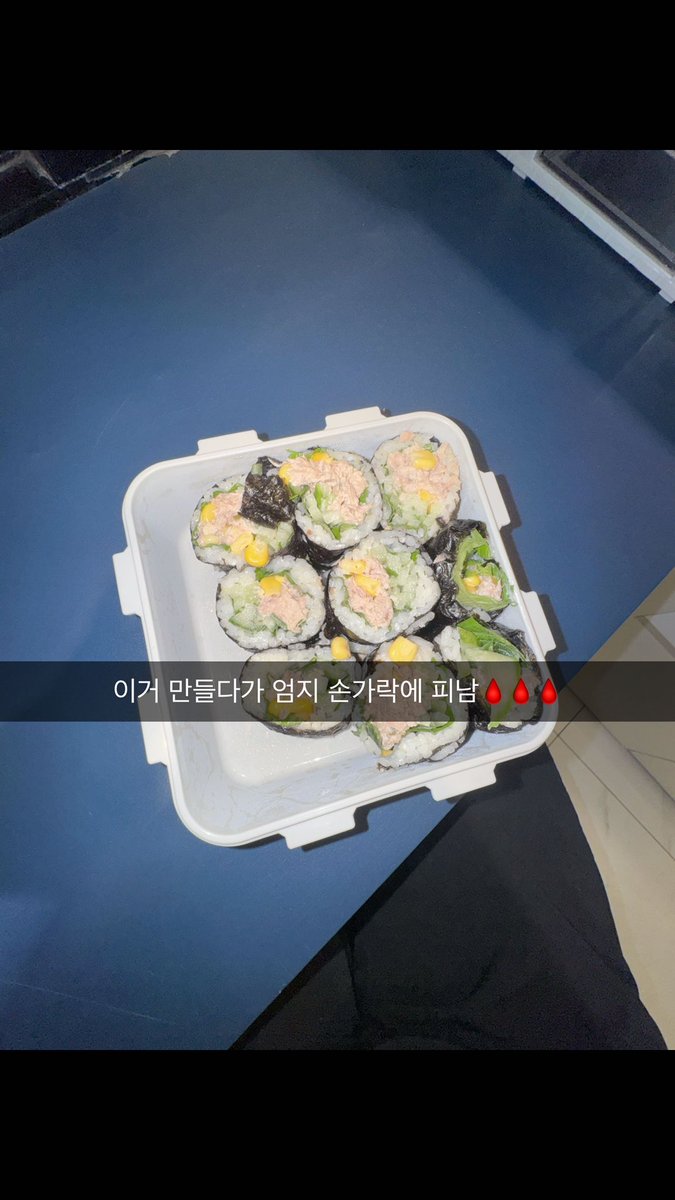nizetwe's tweet photo. 시험이 사람 죽이네 죽여 https://t.co/1m5d5m4WWj