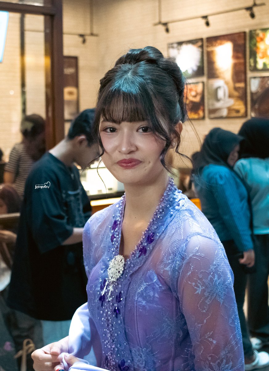 Lovender09's tweet photo. 💜💜💜 @Elin_JKT48 https://t.co/Jb3o7tCUPV