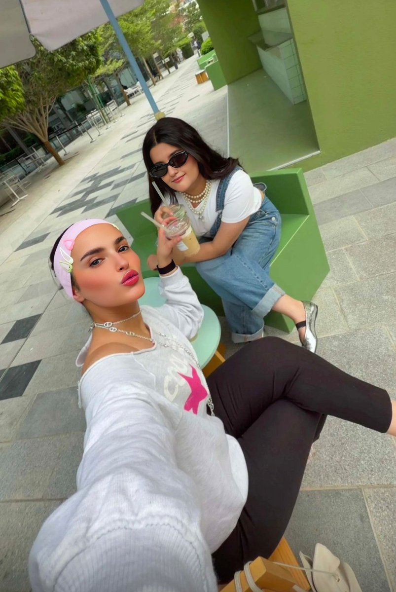 CockSlaveAR's tweet photo. ألهتك يعيشون في رفاهية ومتعة لا تنتهي بينما والدتك مقيدة بالسلاسل كعبدة تافهة داخل قصرهم،
تُعامل كـ كلبة، تُذل وتُهان وتُسحب على الأرض، وتتوسل للحظة رحمة لا تأتي أبدًا 🛐🔗
يا ابن المهانة، أمك الآن مجرد لعبة مكسورة للآلهة... كم أنت فاشل؟ 😌 https://t.co/j6WaXru7s8