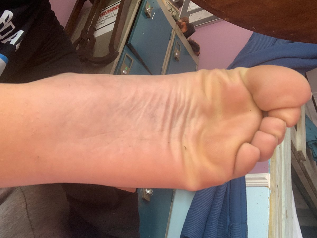 mrf1nd0m's tweet photo. Soles Saturday 

#feetfetısh #feetworshi̇p #feetcumtribute #feetِ #footfetısh #footworship #soles #solesandtoes #toes #master #alpha #findom #findoms #findompaypigs #paypiggy #humiliation #degrading #walletdrainer #humanatm #cashcow #cashdom #domme #sub https://t.co/W4s9AEQE6b